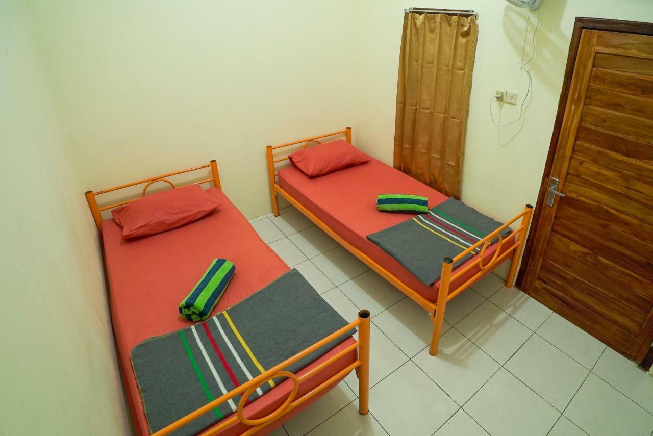 Hostel Нуса Пенида Экстерьер фото