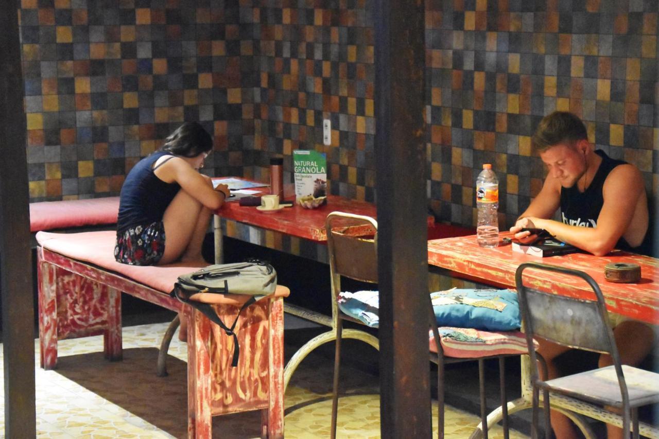 Hostel Нуса Пенида Экстерьер фото